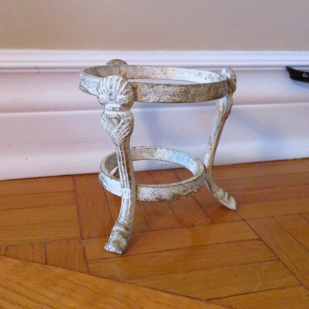 Vintage Cast Iron White Gold Plant Stand Candle Holder Seashell